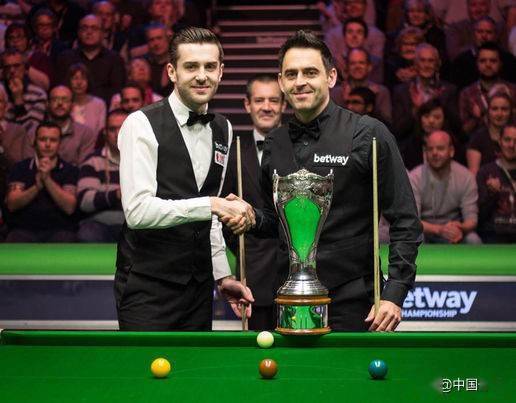 但在这三十 但在这三十