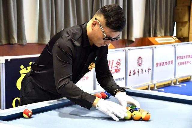 为足球事业 为足球事业