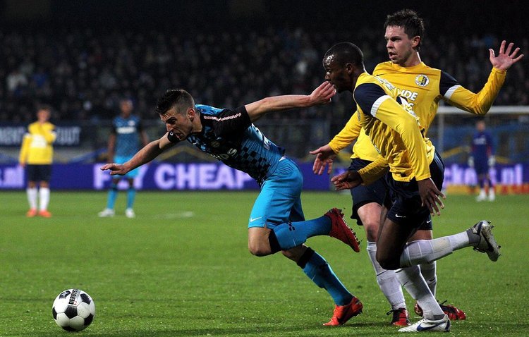 在比赛中表 在比赛中表